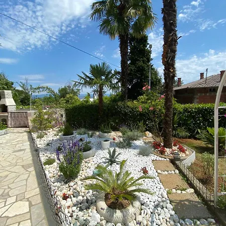 Guest house Stanger 2 4*