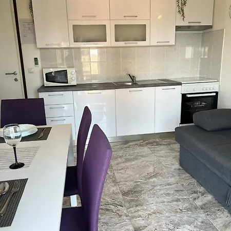 Gostinjska kuća Stanger 2 4*